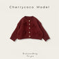  【D4112214】Cherrycoco新年款可愛蝴蝶結毛衣外套+內搭蕾絲領上衣+碎花褲三件套，適合90-140cm女童，秋冬時尚Baby Parks 童裝批發