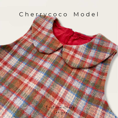  【D4112220】Cherrycoco 新年款秋冬女童毛呢格子翻領背心裙，90-130cm，時尚優雅，適合寒冷季節日常穿搭和家庭聚會。Baby Parks 童裝批發