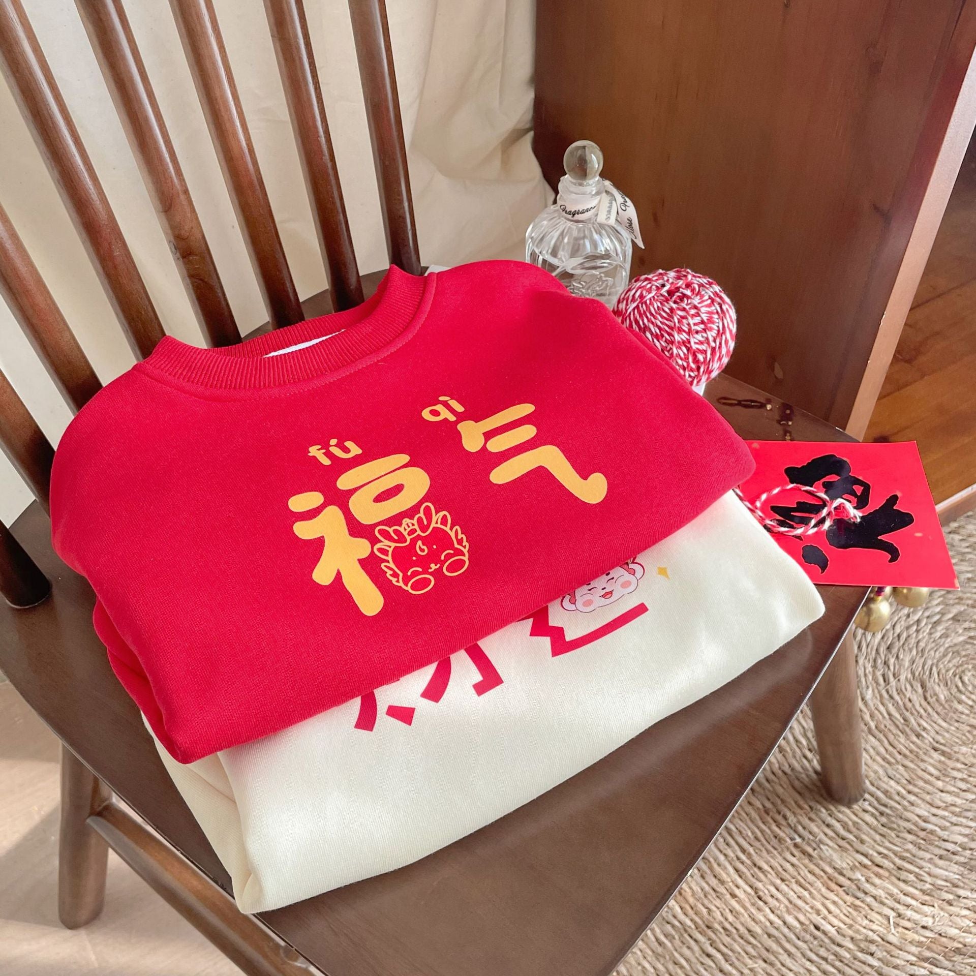 【D4010505】新年款 兒童長袖T恤上衣 加絨衛衣新年服中國風保暖洋氣男女寶寶外套拜年服裝-2色 - Baby Parks 童裝批發