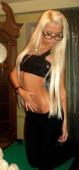 Emma, 40