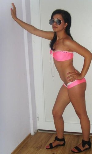 Eline, 49