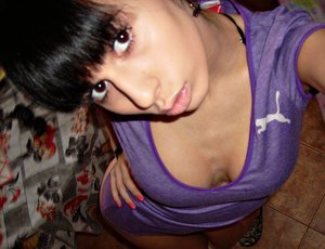 Anna, 24