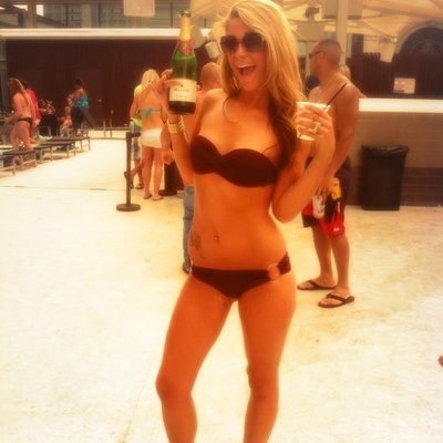 Thea, 49