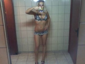 Emilie, 30