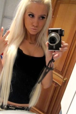 Camilla, 23