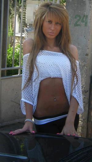 Anna, 34