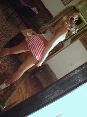 Tonje, 24