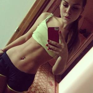 Karoline, 39