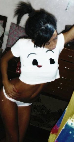 Karoline, 28